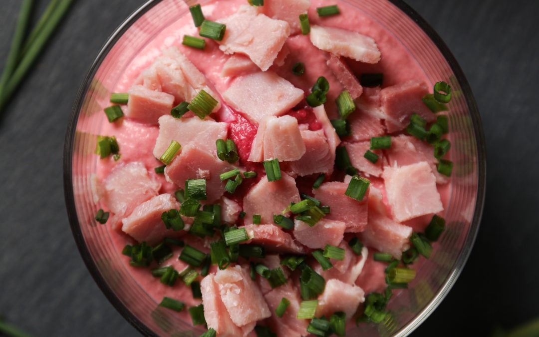 Verrine de jambon fromage frais et houmous betterave