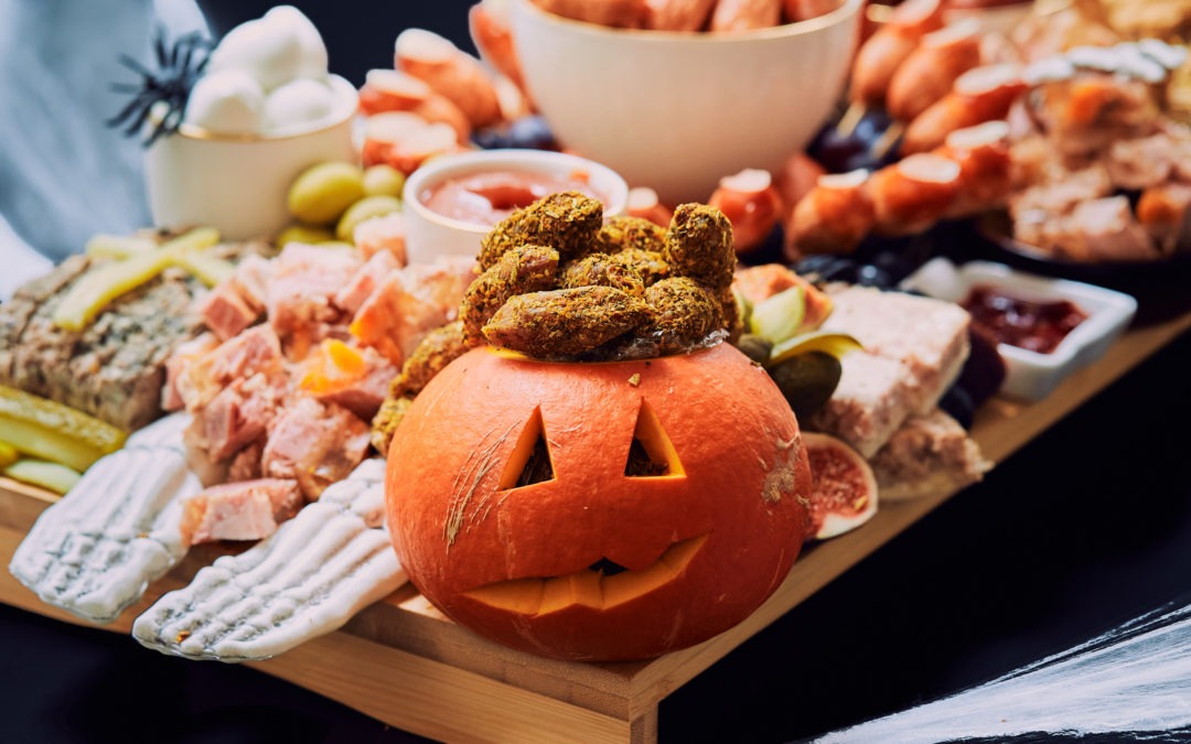 Apéro dinatoire Halloween salé : plateau de charcuterie, l&rsquo;idée recette !